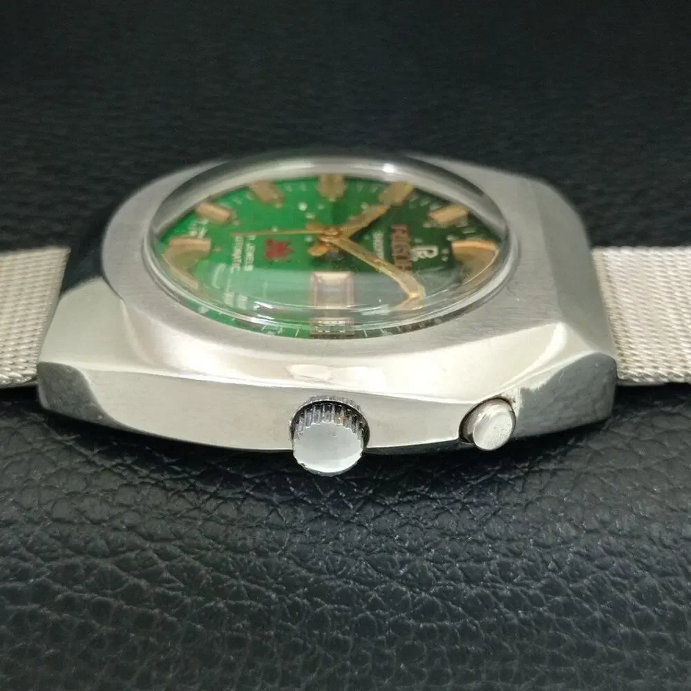 Vintage 1990 Ricoh Automatic Mens Silver Watch W/daydate & Green accents